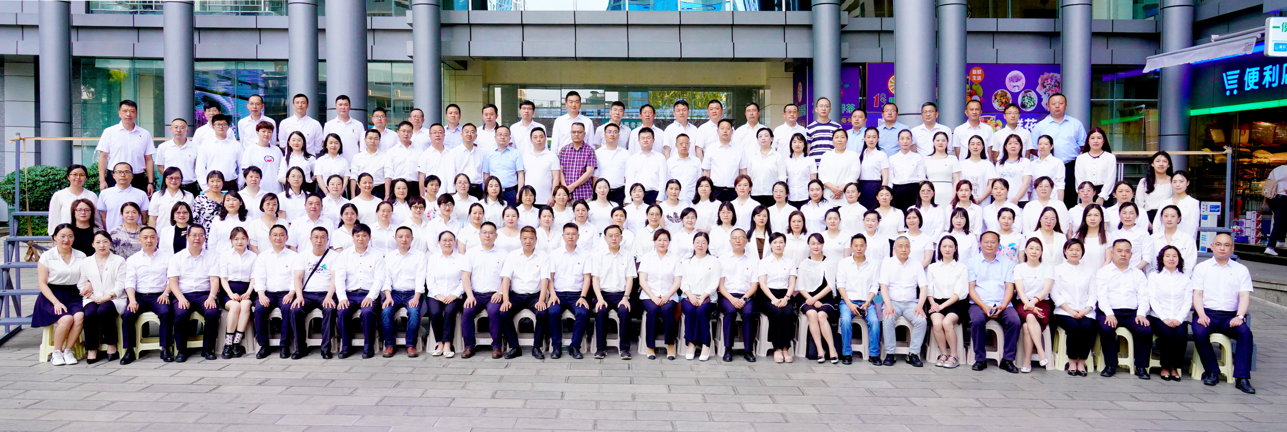b07dde2c27cbe418bb9cf655b28f7c2.jpg